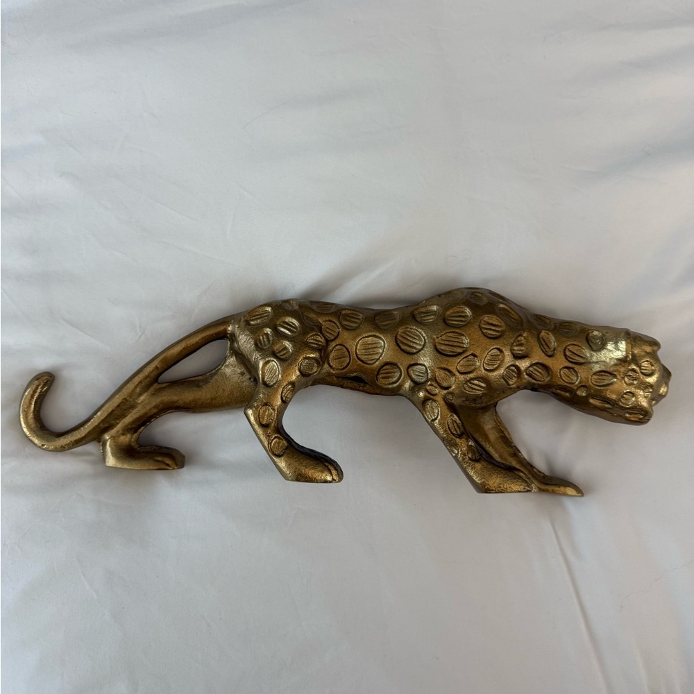 Gold Leopard Decor